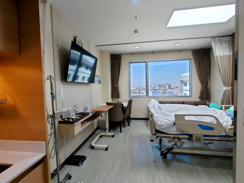 Paolo Rangsit Hospital - Photo 7