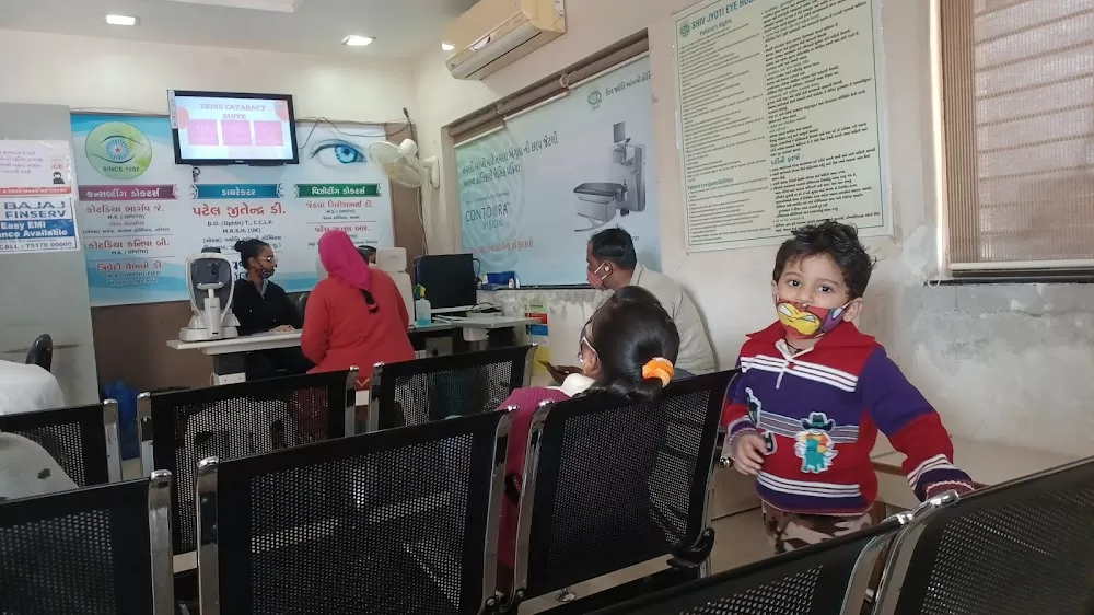Shiv Jyoti Eye Hospital - Cataract, LASIK & Glaucoma Surgery Experts in Bapunagar, Ahmedabad - Photo 4
