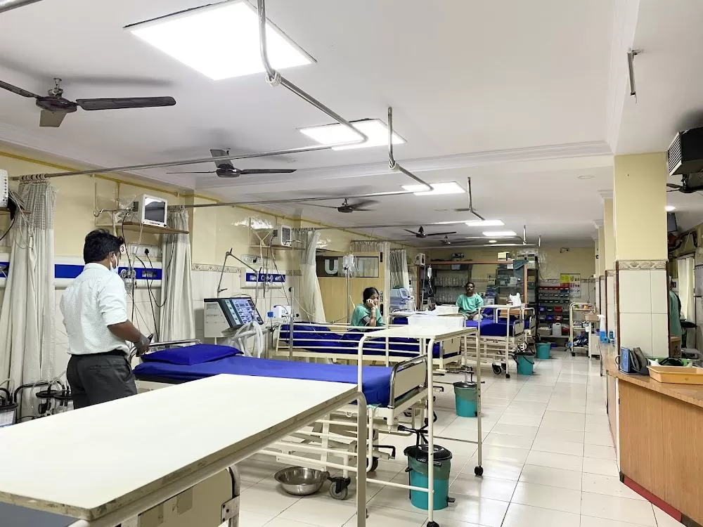 Woodlands Hospital - Photo 5