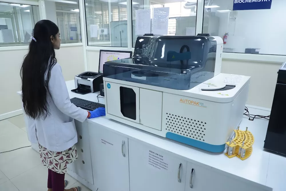 IQ Diagnostics - Best Pathology/Diagnostic Lab & Center In Noida - Photo 7