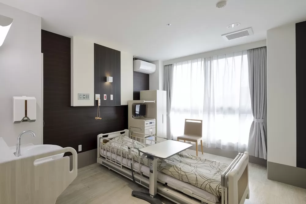 Osaka Global Orthopedic Hospital - Photo 4