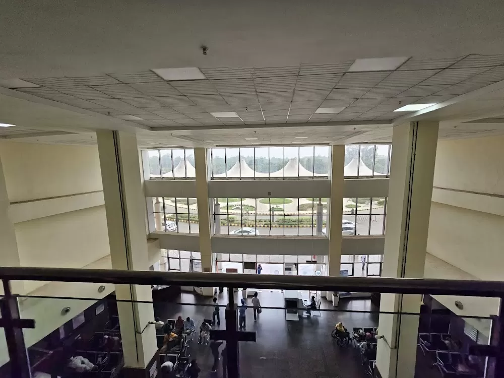 Homi Bhabha Cancer Hospital and Research Centre (Tata Memorial Center) - Photo 4