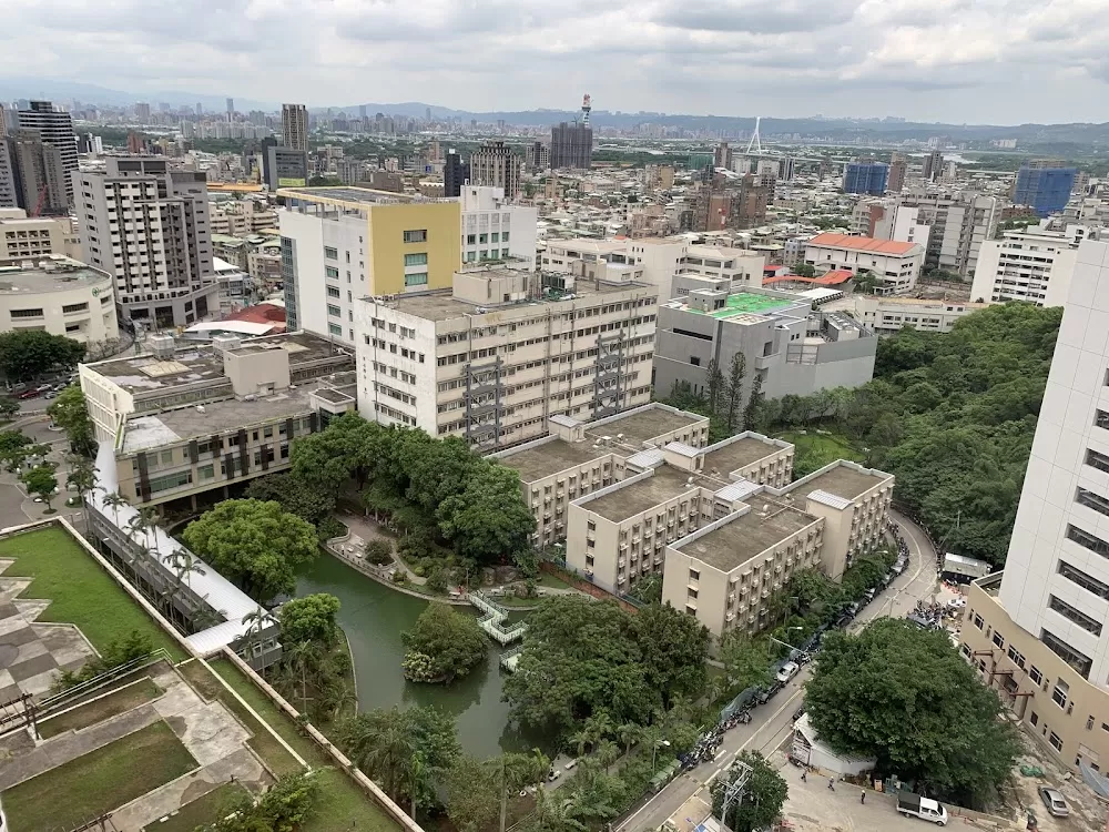 臺北榮民總醫院 中正樓大廳 - Photo 4