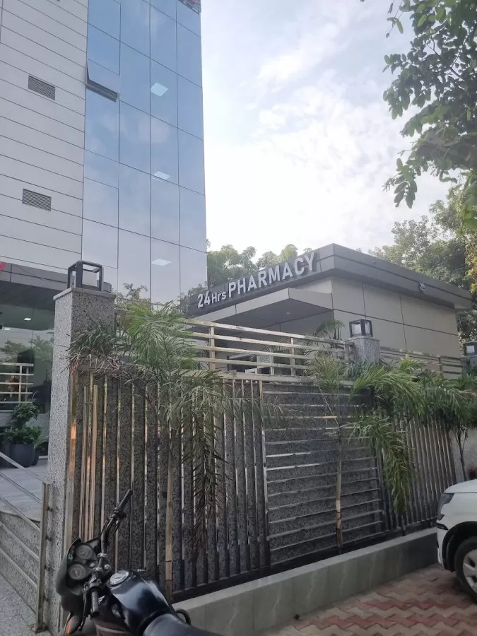 Santom Hospital Rohini Sector 24 - Photo 5