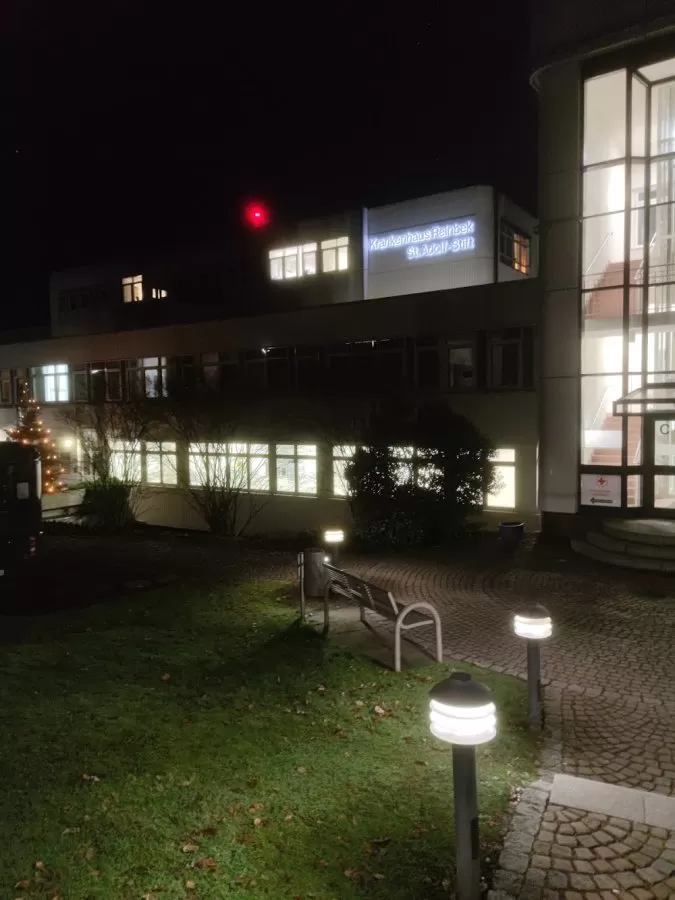 HOSPITAL REINBEK ST. ADOLF-STIFT - Photo 4