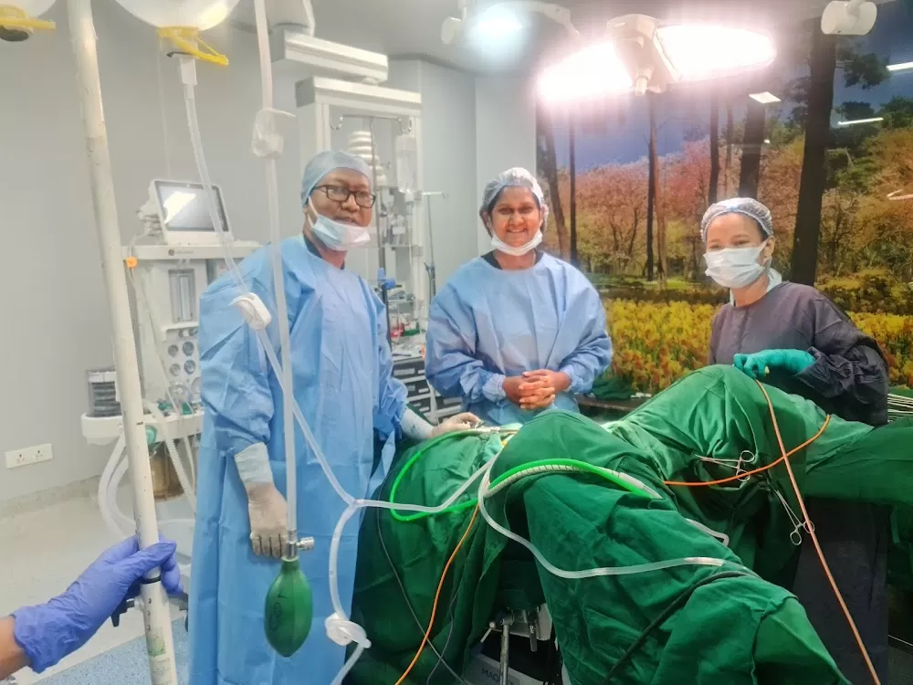 Dr Sushila Saini - Photo 1