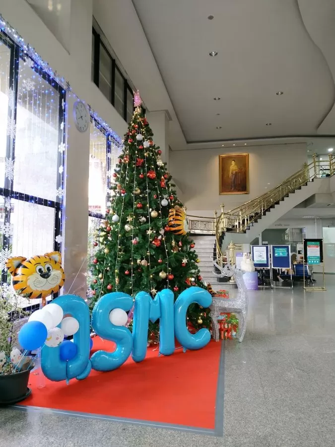 Queen Sirikit Medical Center - Photo 8