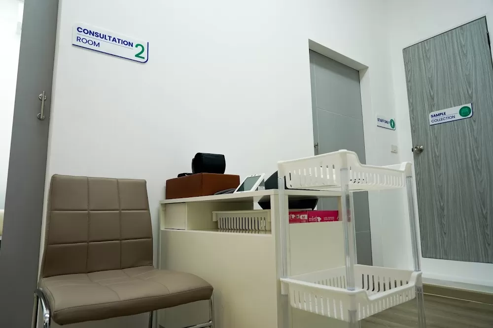 HealthDeliver Clinic Asoke - Photo 7