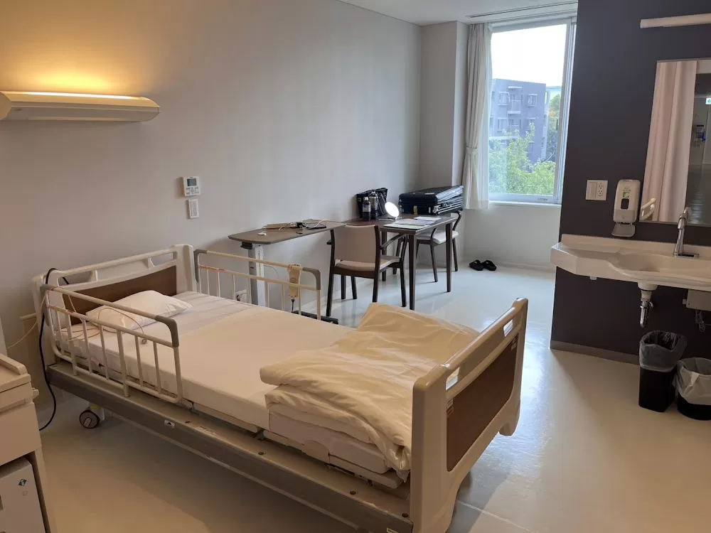 Kyorin University Suginami Hospital - Photo 4