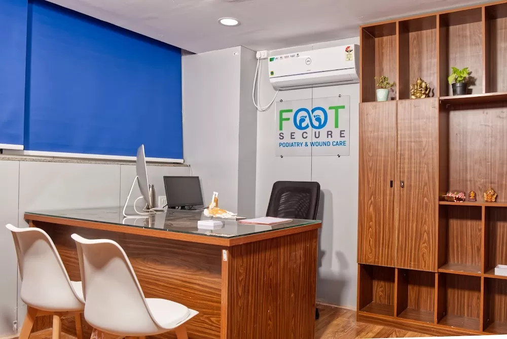 FootSecure Malleshwaram | Best Foot & Ankle Surgeon, Sports Injury and Wound Care Hospital - Photo 5