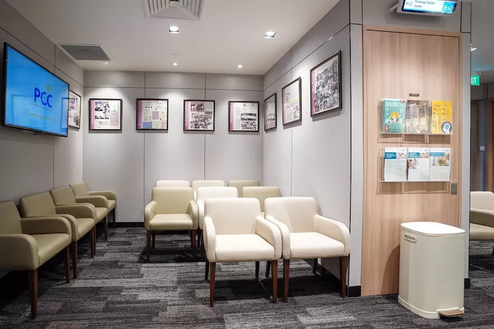Parkway Cancer Centre Singapore - Mount Elizabeth Medical Centre, Level 2 - Photo 2