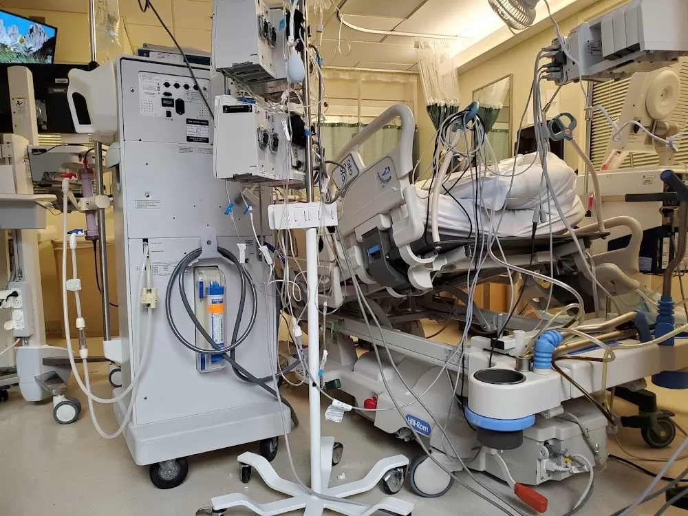 Sharp Memorial Hospital - Photo 4