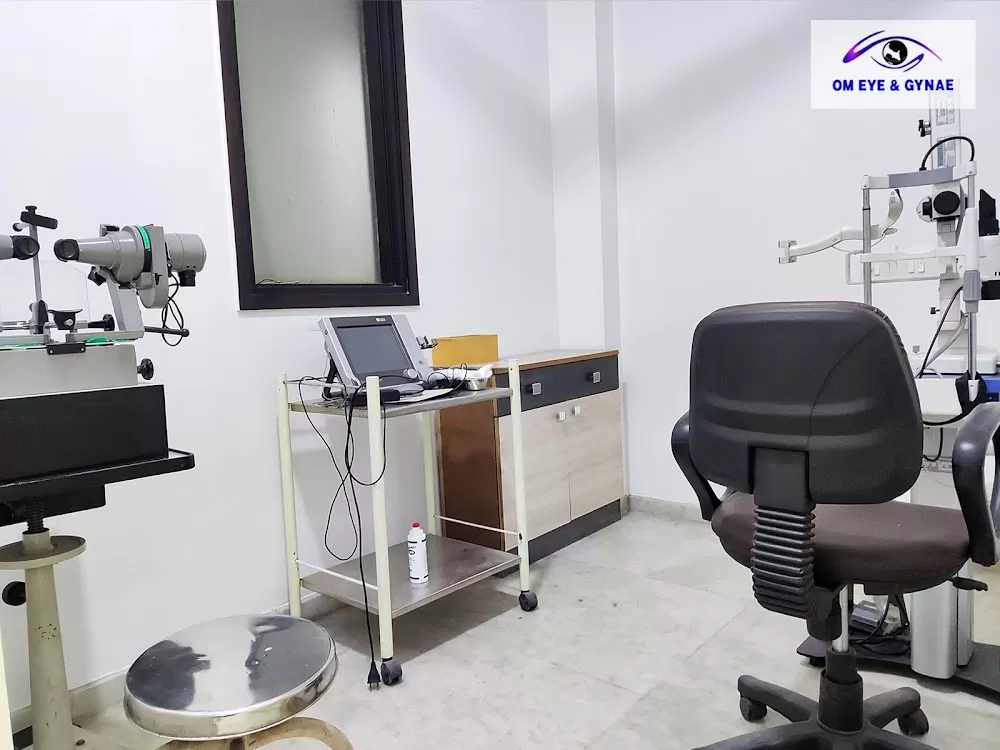 Om Eye & Gynae Centre - Photo 6