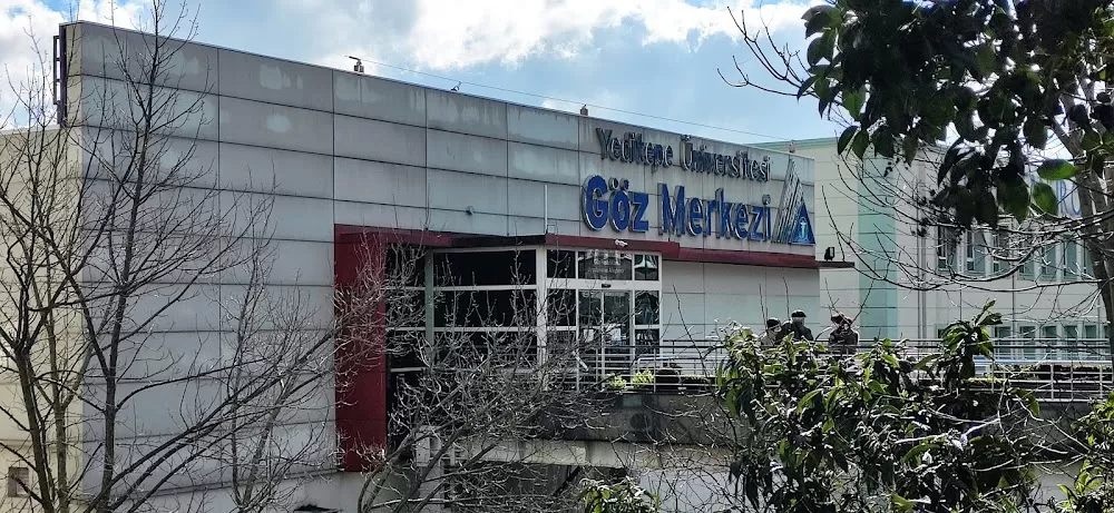 Yeditepe University Eye Center - Photo 8