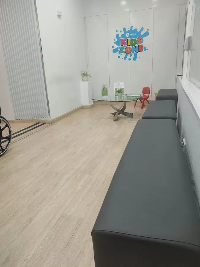 Med7 Medze Clinic L.L.C - Photo 8