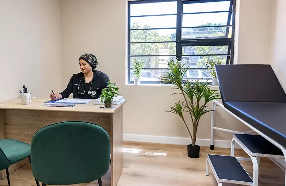 Sherwood Clinic (Doctor, Dentist, Physiotherapist, Psychologist, Somatologist) - Claremont Cape Town - Photo 2