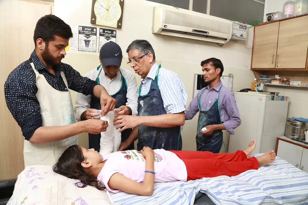 Avasthi Bone & Joint Clinic & Hospital - Photo 7