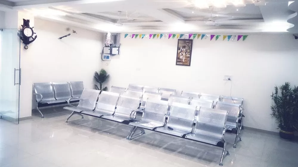 Sanidhya Orthopaedics Hospital (Treatment center of Bone Fracture, Arthritis, Backpain,Sports Injuries & Joint Replacement) - Photo 3