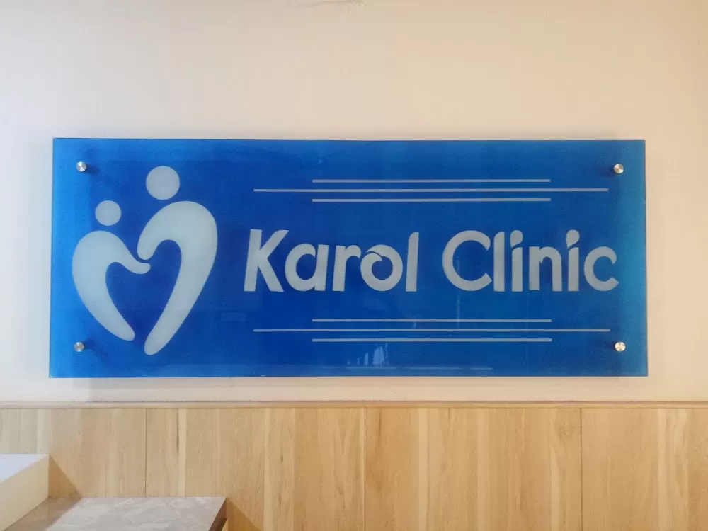 DR SONU M. KAROL - Photo 1