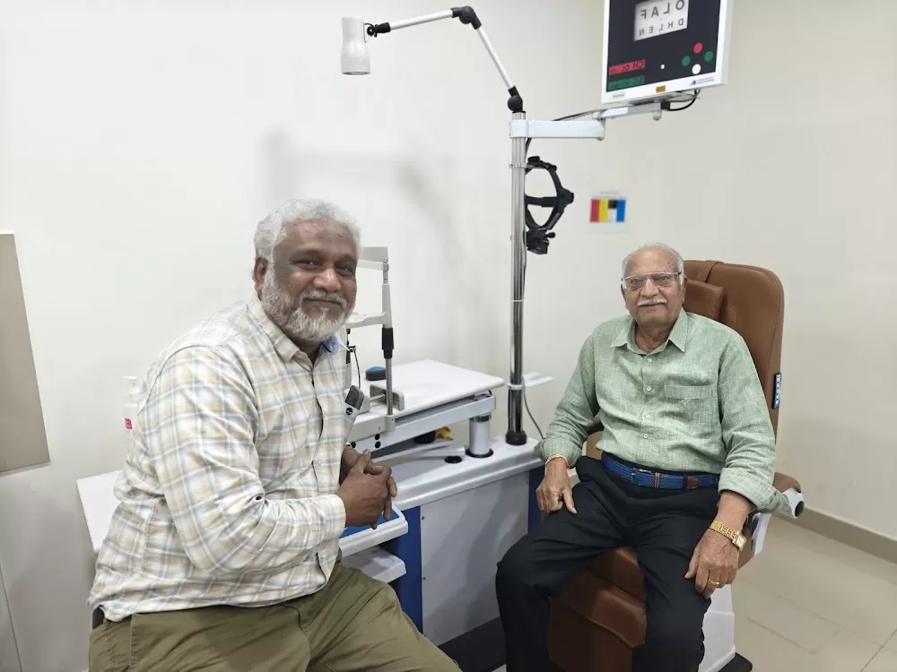 Vasan Eye Care Hospital - (Himayat Nagar, Hyderabad) - Photo 4