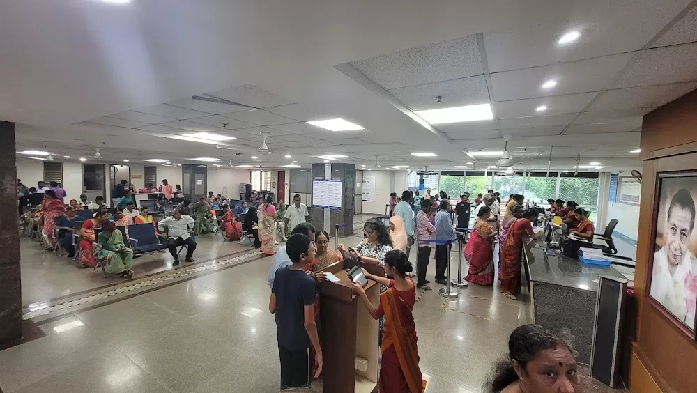 Aravind Eye Hospital - Chennai - Photo 7