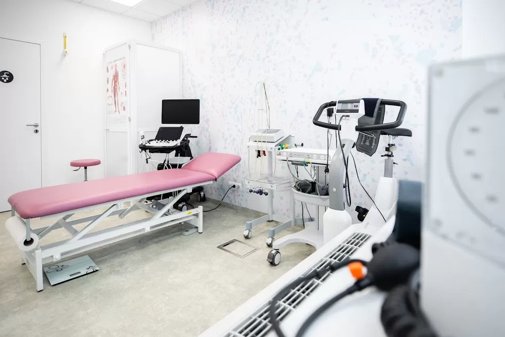 Canadian Medical Apeiron - Photo 3