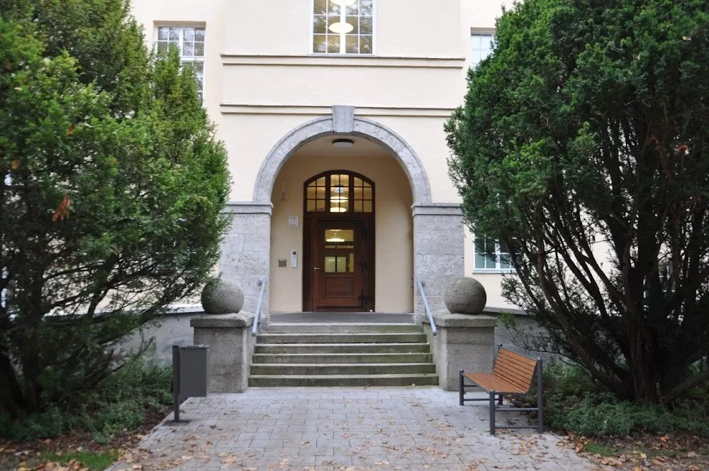 kbo-Isar-Amper-Klinikum - Photo 2
