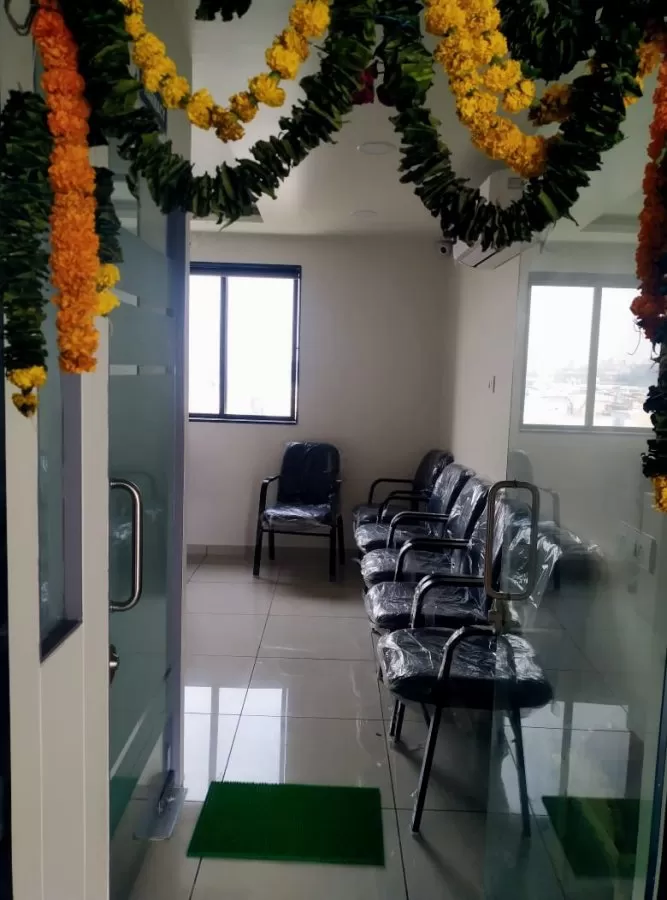 Dr Kedar Suthar - Nephrologist / Kidney Specialist Doctor / Kidney Stone Specialist Doctor in Vadodara - Photo 2