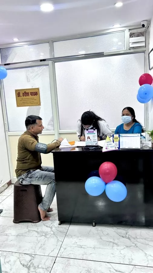 Dr Hareesh Pathak | Best Pulmonologist/Lungs Doctor in Bhopal | COPD TB Asthma Allergy Pneumonia Specialist - Photo 3