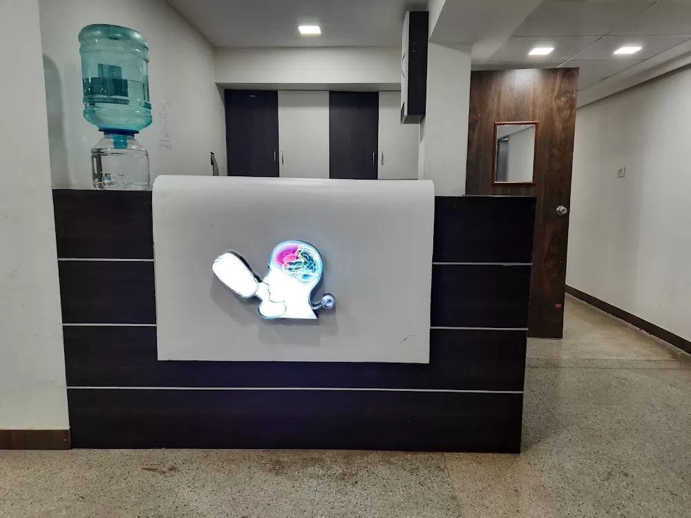 Mind and Brain Hospital- rTMS, Biofeedback, Neuromodulation, Ketamine, JPMR - Photo 8