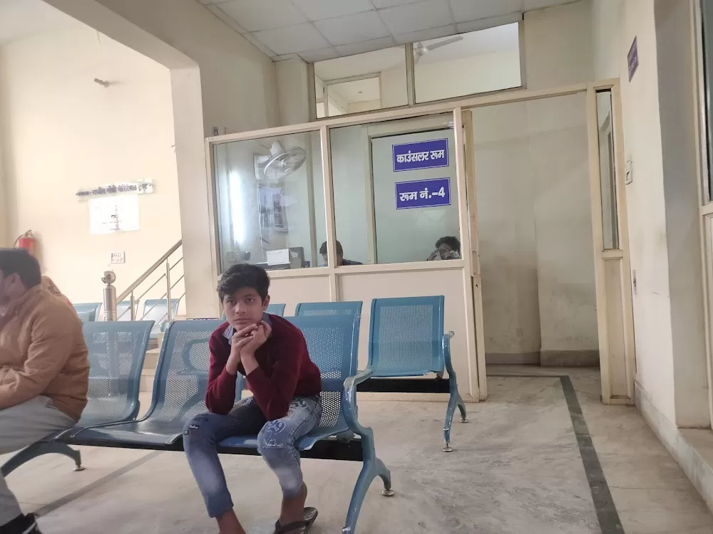 Indira Gandhi Eye Hospital | Best Eye hospital in Sohna Road | Eye specialist in Sohna Road Raipur - Photo 7