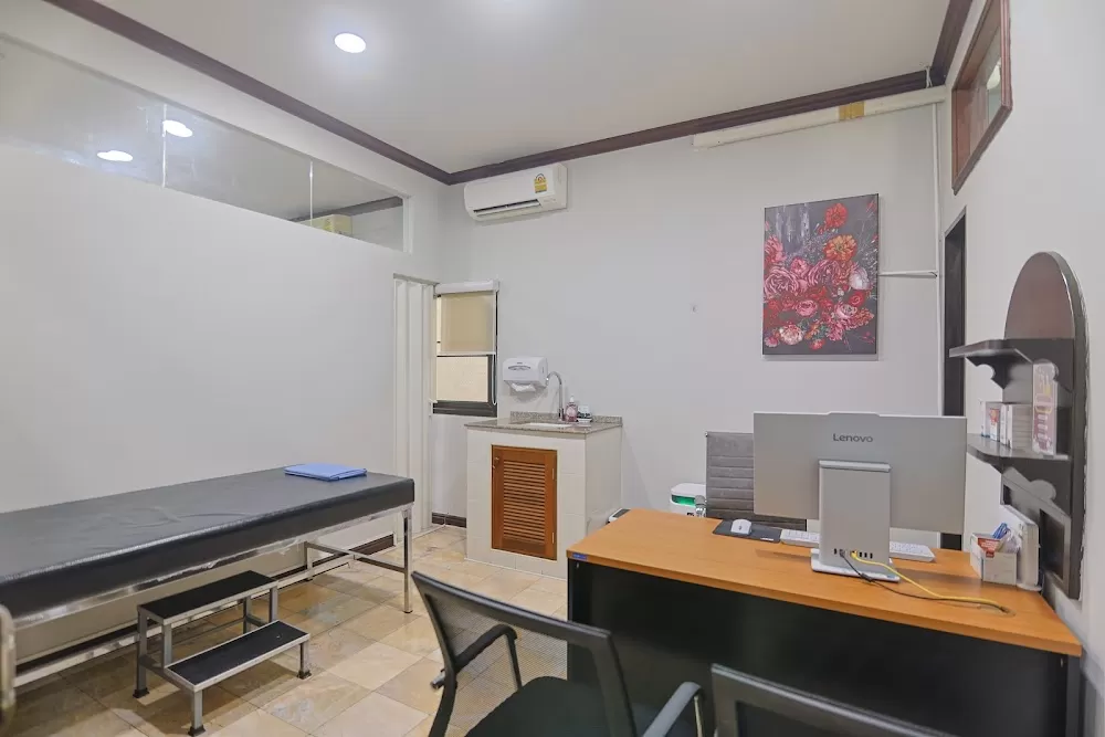 (PMC Clinic Phuket Town) Phuket Medical Clinic - Photo 2