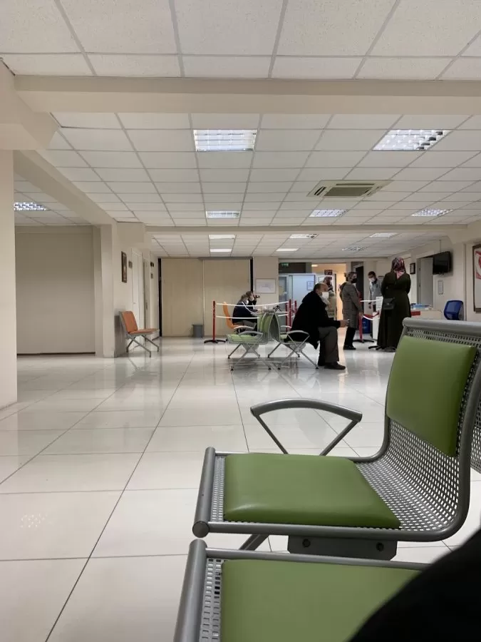İzmir Alsancak Nevvar Salih İşgören Devlet Hastanesi Bayraklı Semt Polikliniği - Photo 6