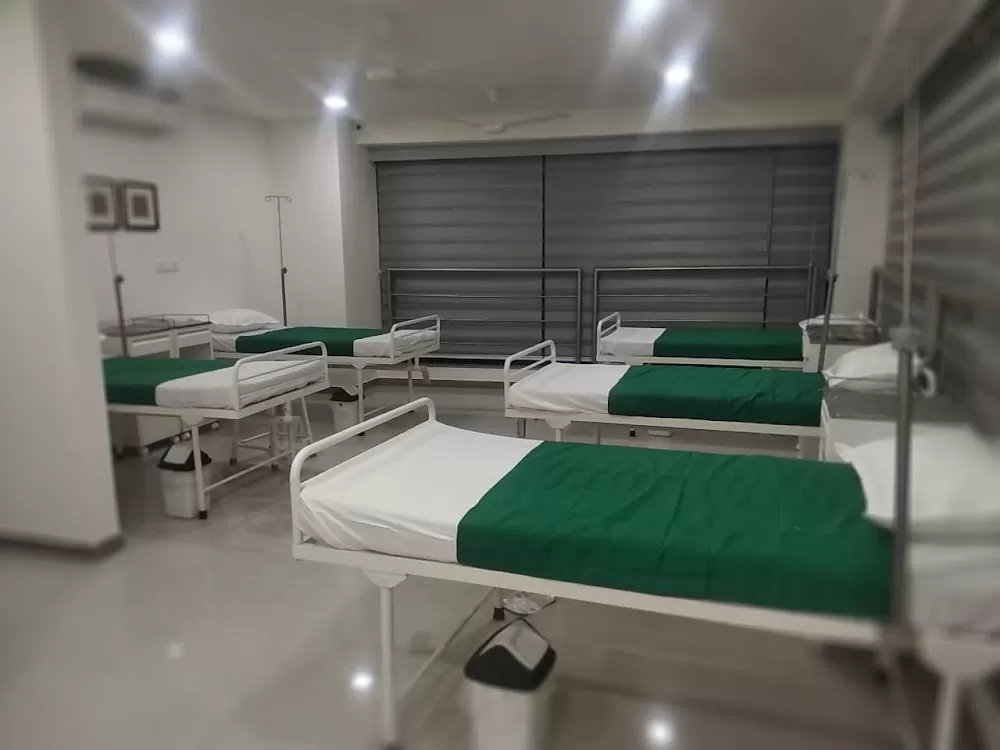 HOC Vedanta - Cancer Centre in Maninagar - Photo 8