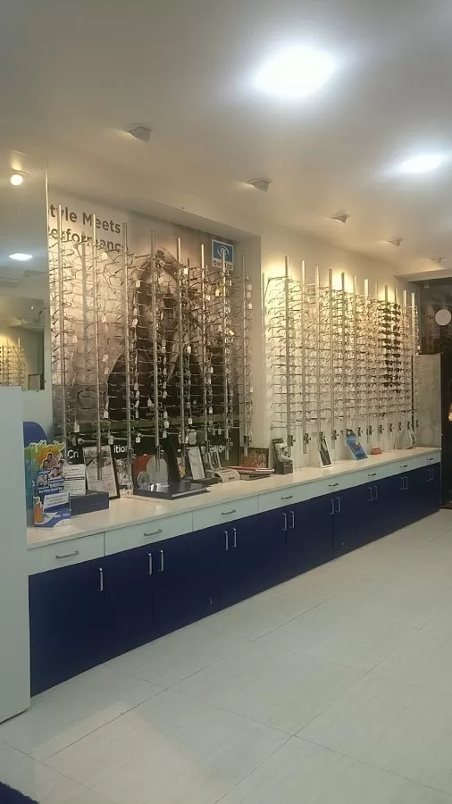 Eydox Eye Hospital - Photo 8