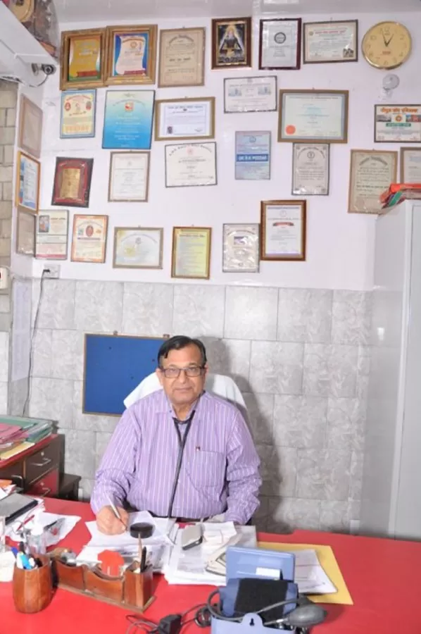 Dr RAHUL PODDAR - Photo 8