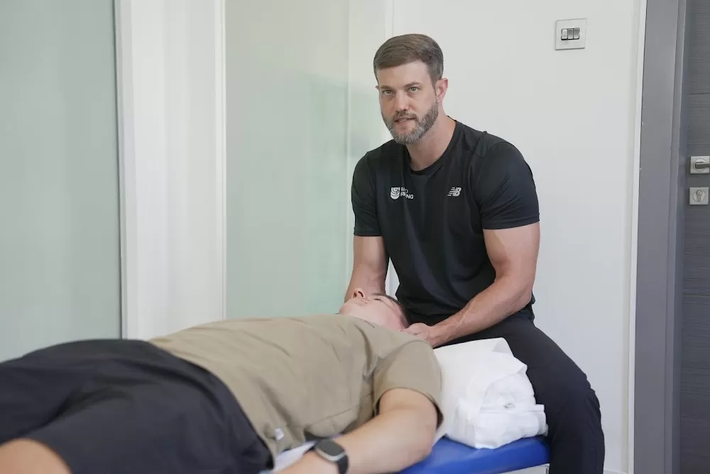 UPANDRUNNING- Al Wasl Sports Medical Center - Photo 4