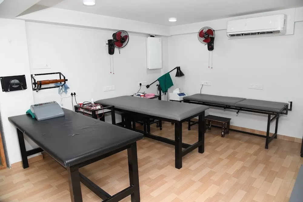 OHM Multispeciality Hospital & Physiotherapy Center- Ghatlodia - Photo 1