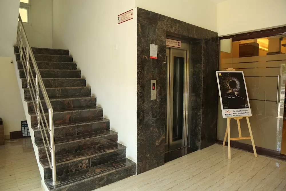 Medicare Eye Hospital - Photo 6