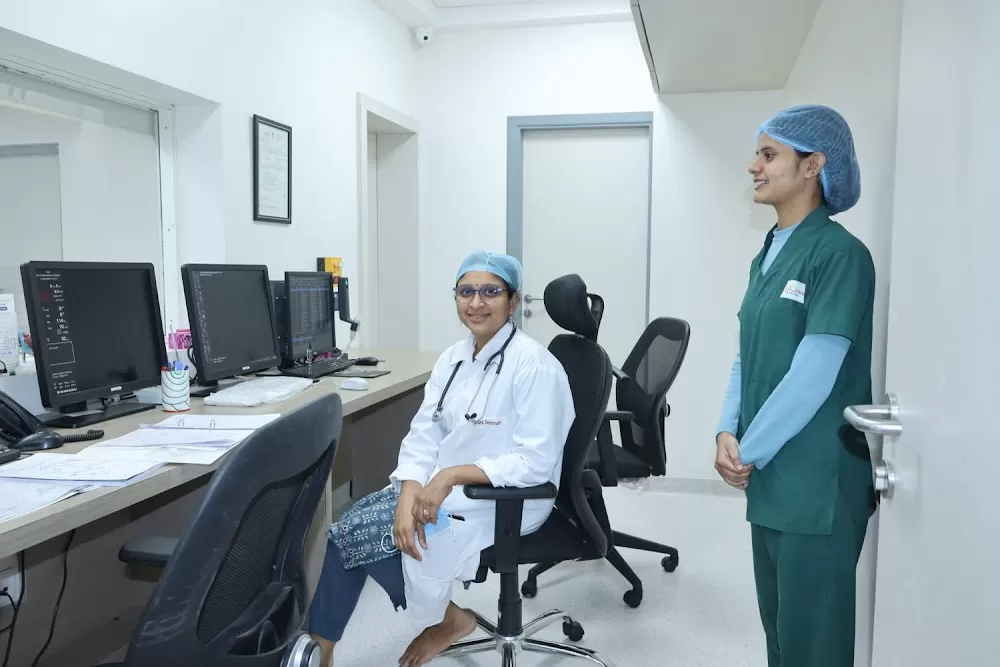 Nine Pearls Hospital - Photo 4