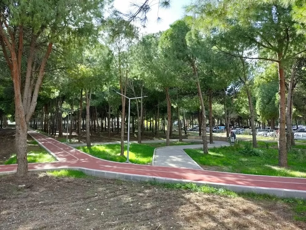 Ege Universitesi Tulay Aktas Onkoloji Hastanesi - Photo 3