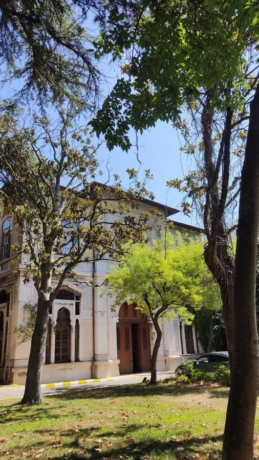 SBÜ Haydarpaşa Numune Eğitim ve Araştırma Hastanesi Sadık Eratik Göz Kliniği - Photo 2