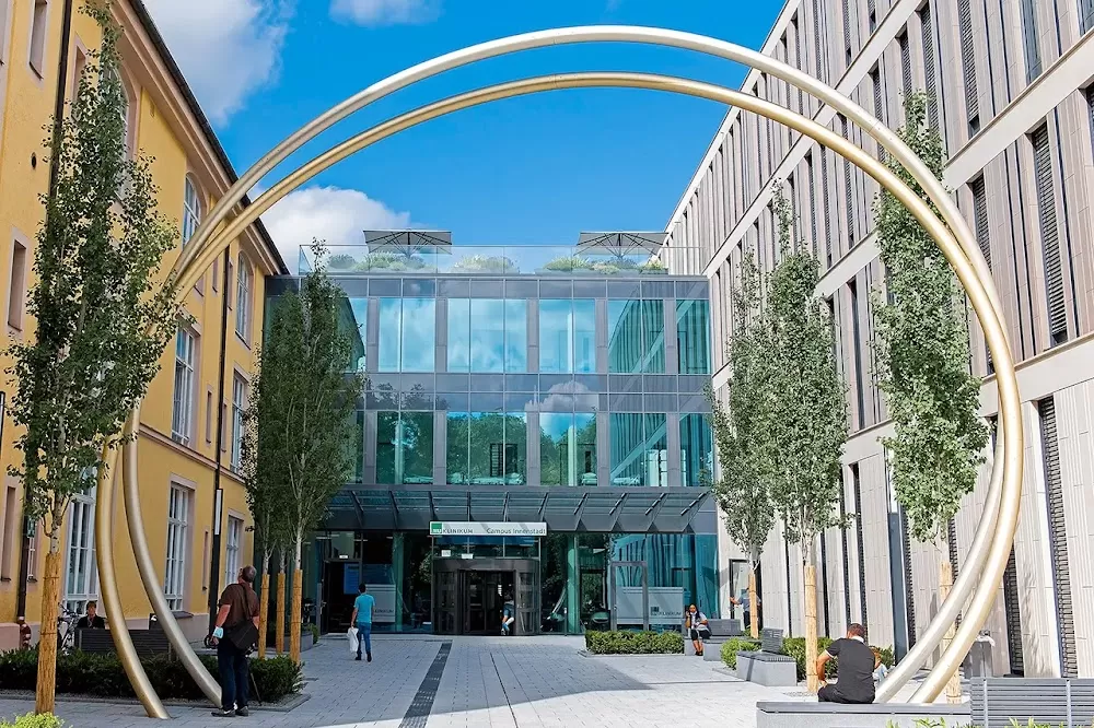 Fuß- und Sprunggelenkchirurgie - MUM - LMU Klinikum - Photo 2