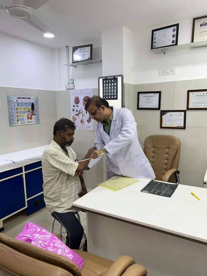 Dr. Ashutosh Gupta - Senior Neurologist Rohini - Photo 3