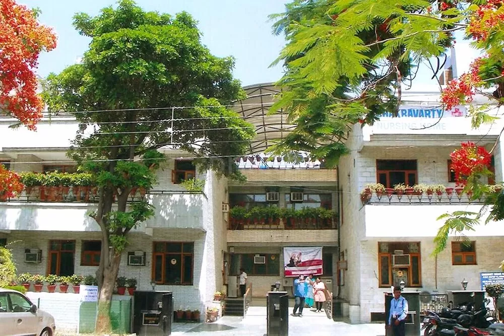 Chakravarty Nursing Home - Photo 6