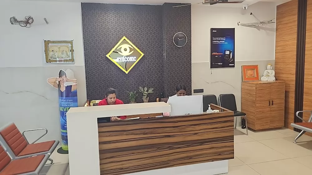 Eyeconic eye care centre-Best Eye Doctor/Eye Doctor/Retina Specialist/Best eye Clinic Ludhiana - Photo 1