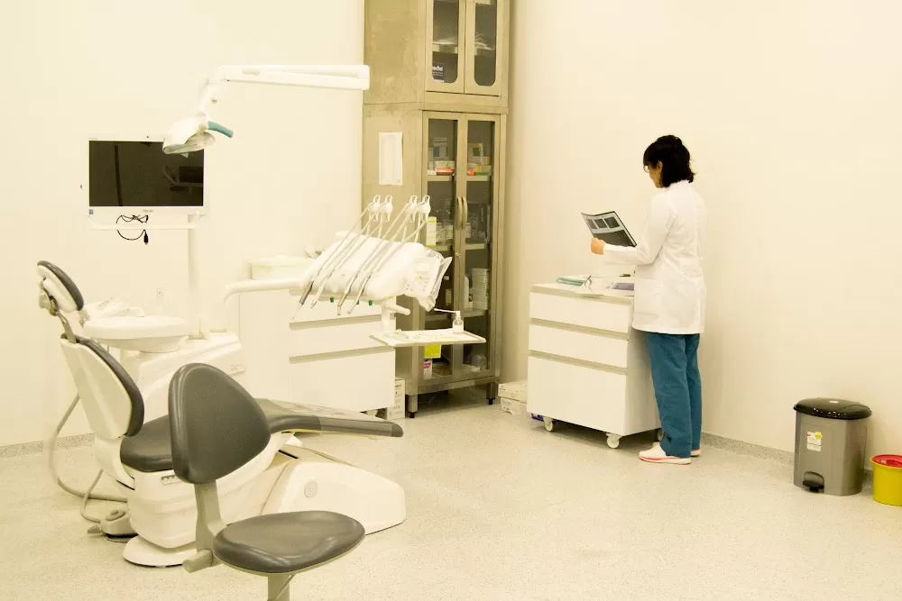 Esnan Oral and Dental Health Center - Topkapi Branch - Photo 8