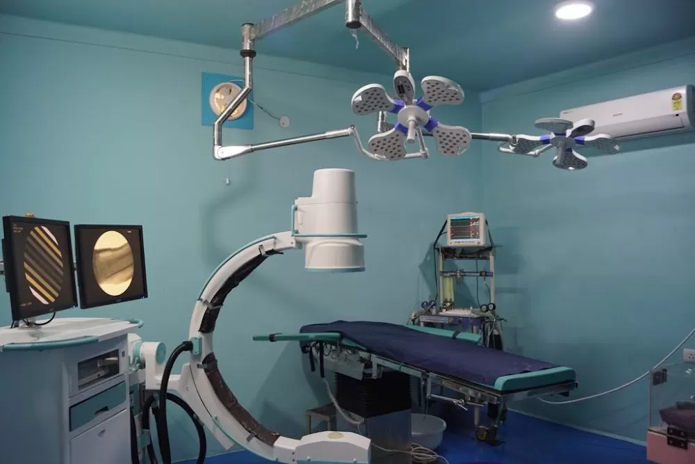Madaan Medical Center-Orthopedic, Fracture, Knee, Back Pain | Maternity, Normal Delivery,Pregnancy,Gynaecologist, Infertility - Photo 4