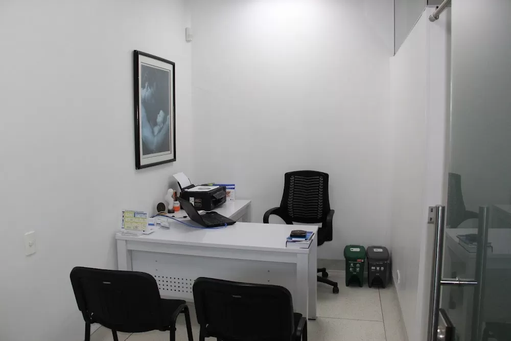 Centro Médico Quirúrgico Life - Photo 3