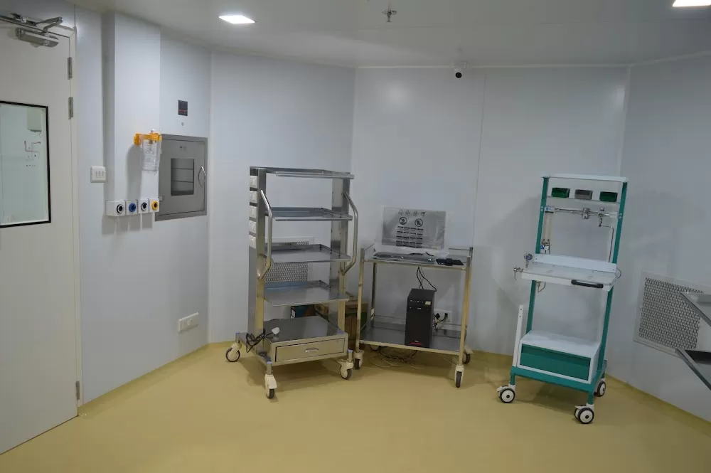 Pandya Eye Hospital Dr Nishidh Pandya | Multispecialty Eye Hospital In Vadodara - Photo 4